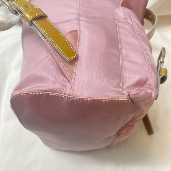 Prada backpack, in Lilla color, like new - Picture 11 of 15